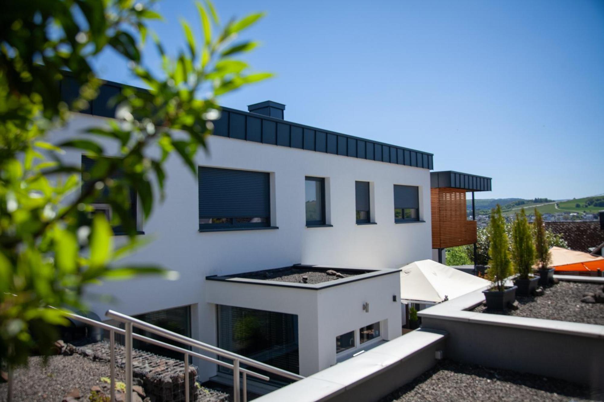 Wohnraum Gaeste- & Boardinghaus Gusterath Bagian luar foto